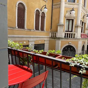Al Malibran Apartment