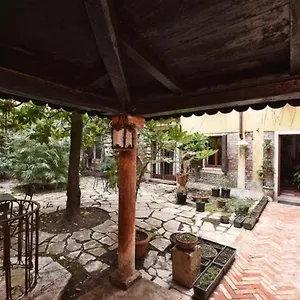 San Marco Garden House Apartman